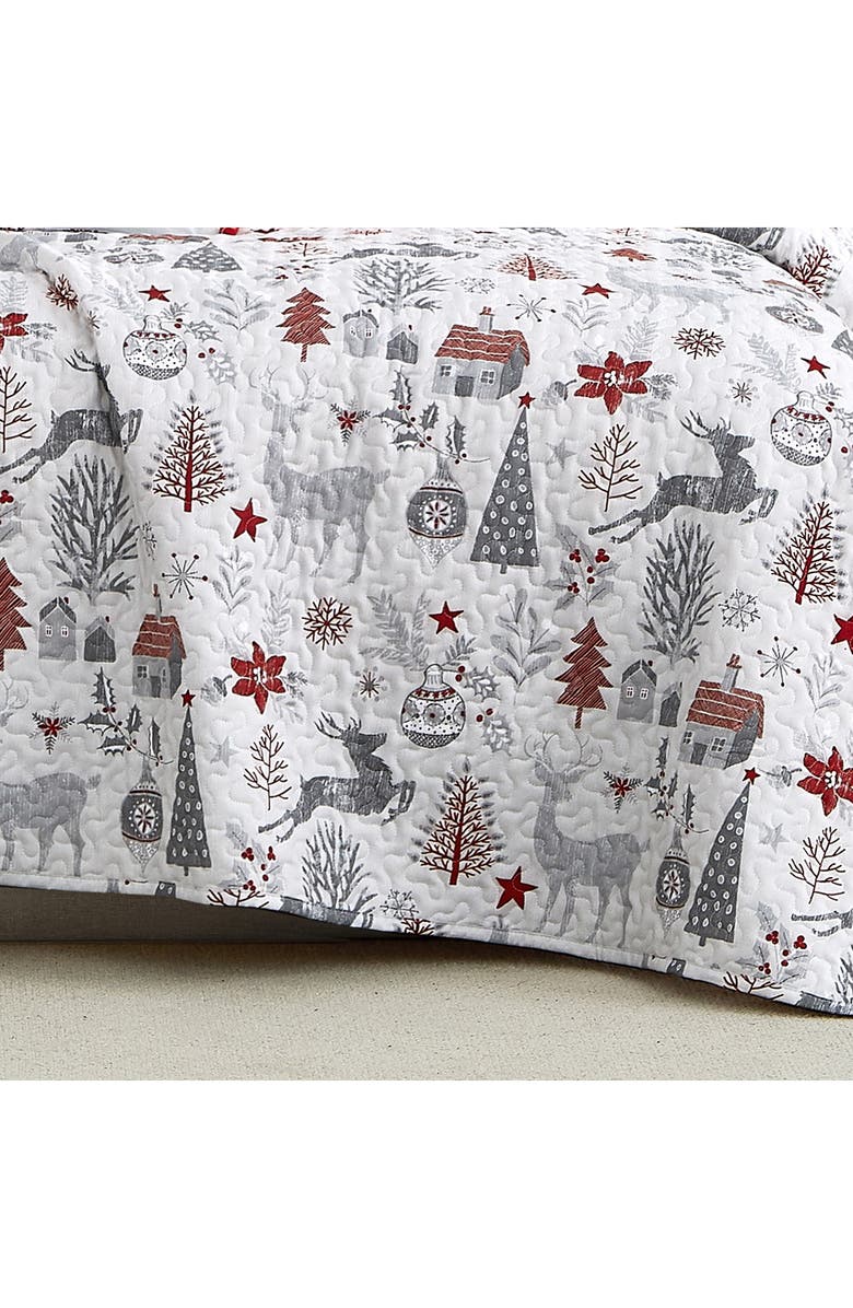 SOUTHSHORE FINE LINENS Holiday Holly Jolly Quilt Set, Alternate, color, Holly Jolly Lane