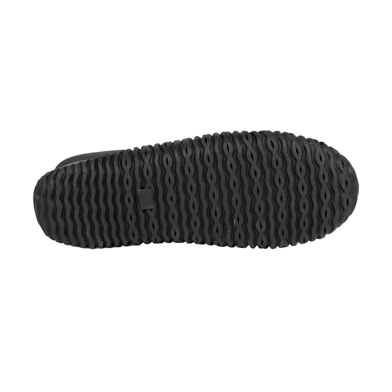 Gender Inclusive Raye Water Shoes, Alternate, color, Black
