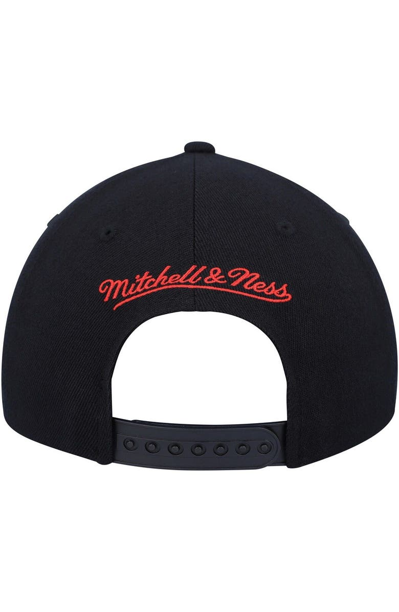 Mitchell & Ness Men's Mitchell & Ness Black/Red Toronto Raptors MVP Team Two-Tone 2.0 Stretch-Snapback Hat, Alternate, color, Black