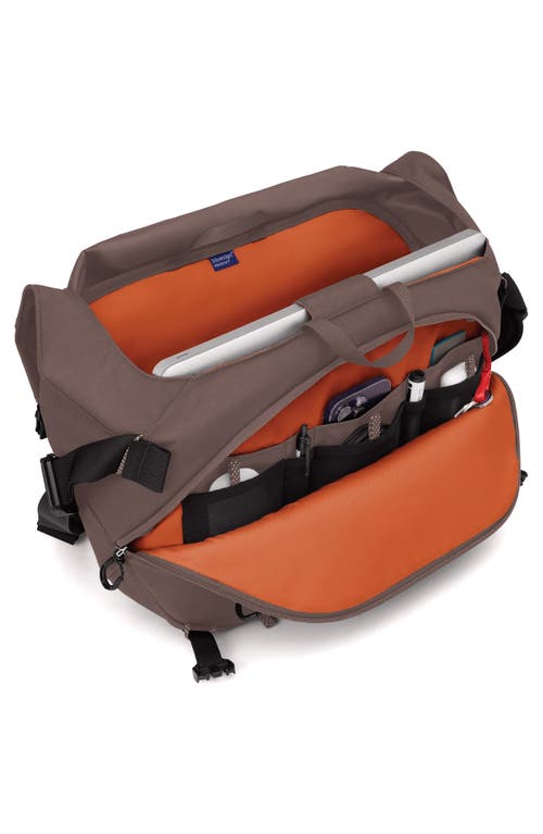 Osprey Metron 18 Messenger Bag In Magma Brown