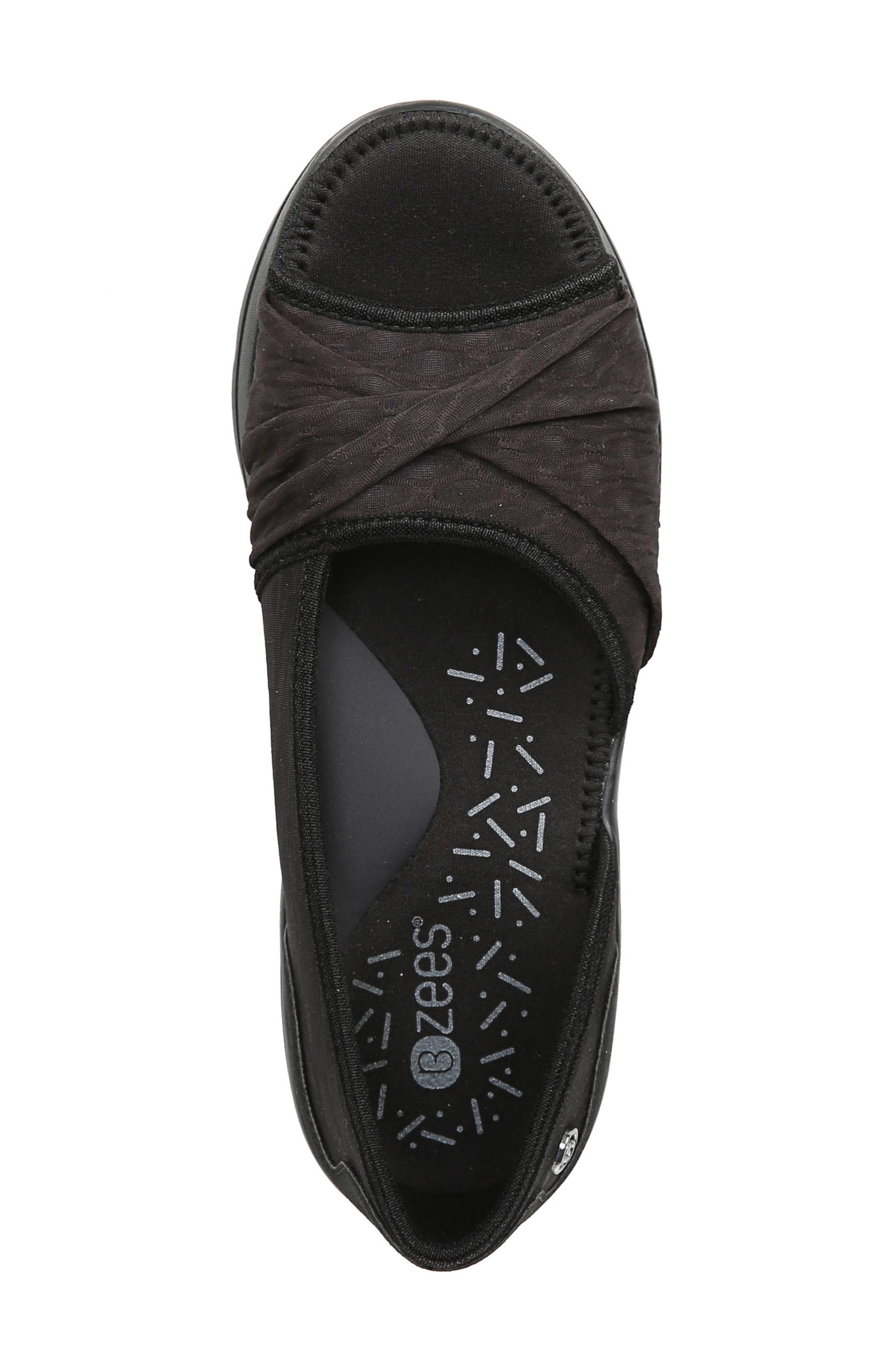 BZees Remix Sandal, Alternate, color, 