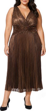Oleg Cassini V-Neck Pleated Gown