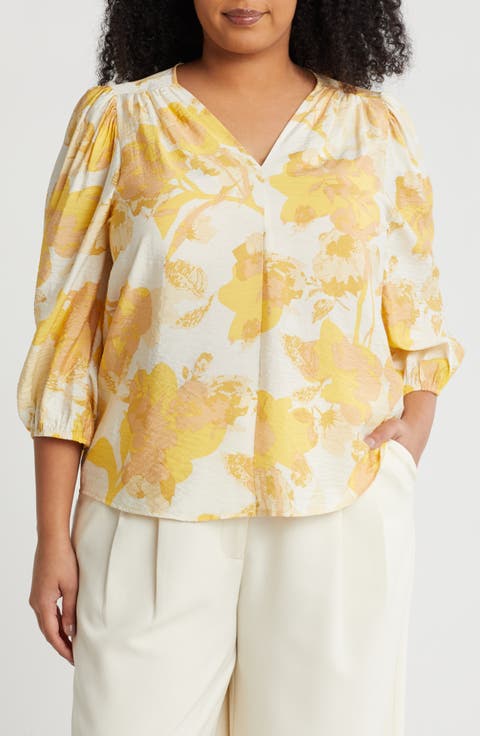 Floral V-Neck Three-Quarter Sleeve Top (Plus)