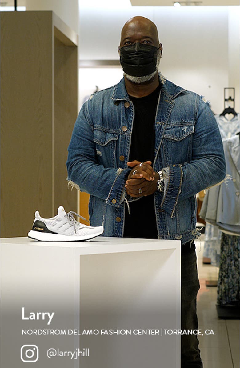 Ultraboost 4.0 DNA Primeblue Sneaker, sales video thumbnail