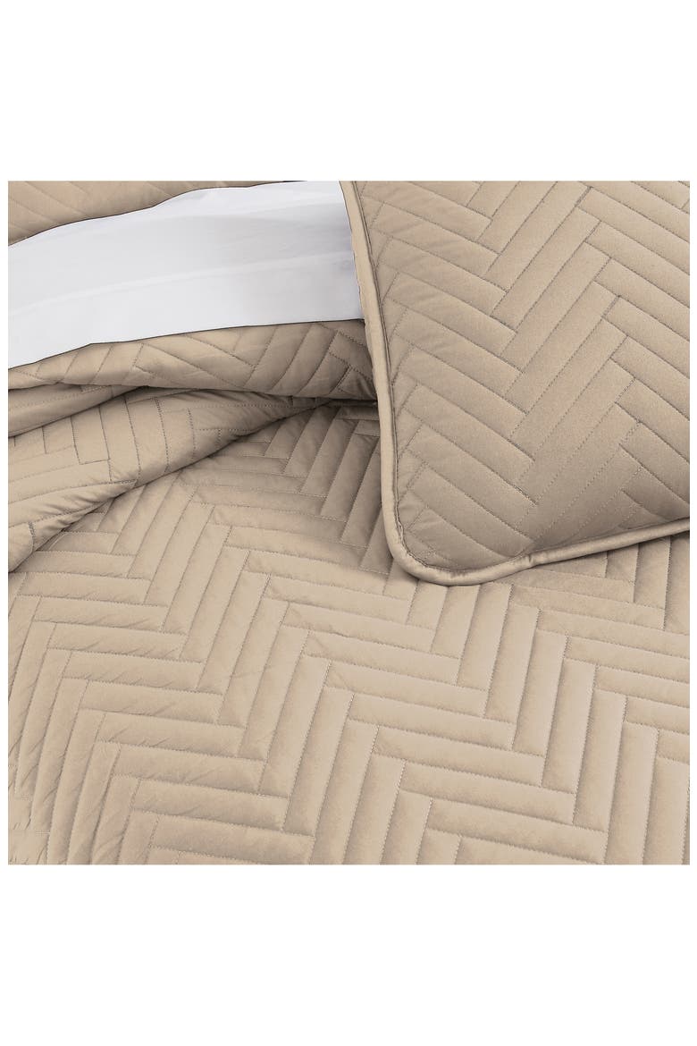 Chevron Quilt Set, Alternate, color, SAND
