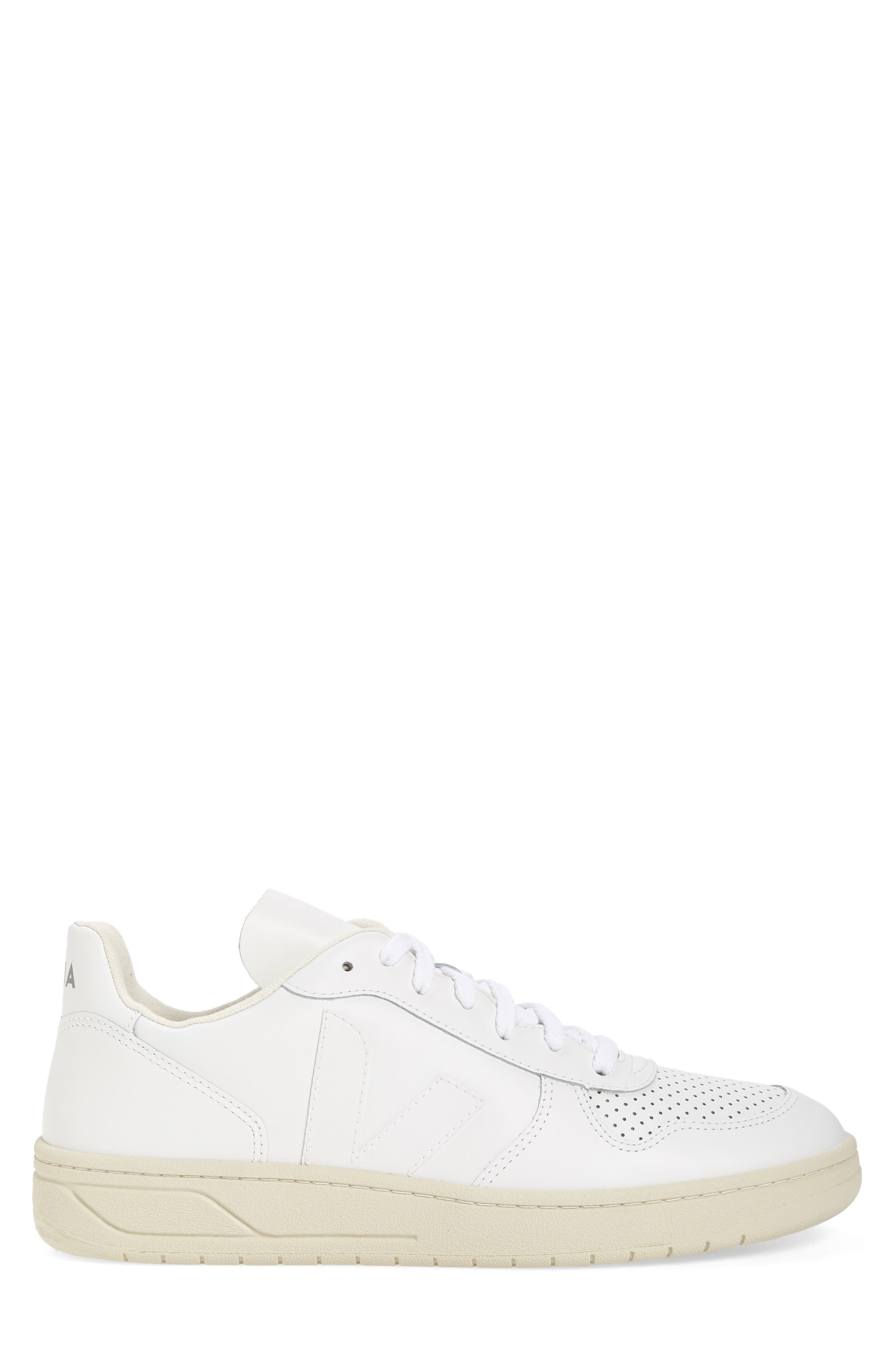 Veja V-10 Sneaker, Alternate, color, 