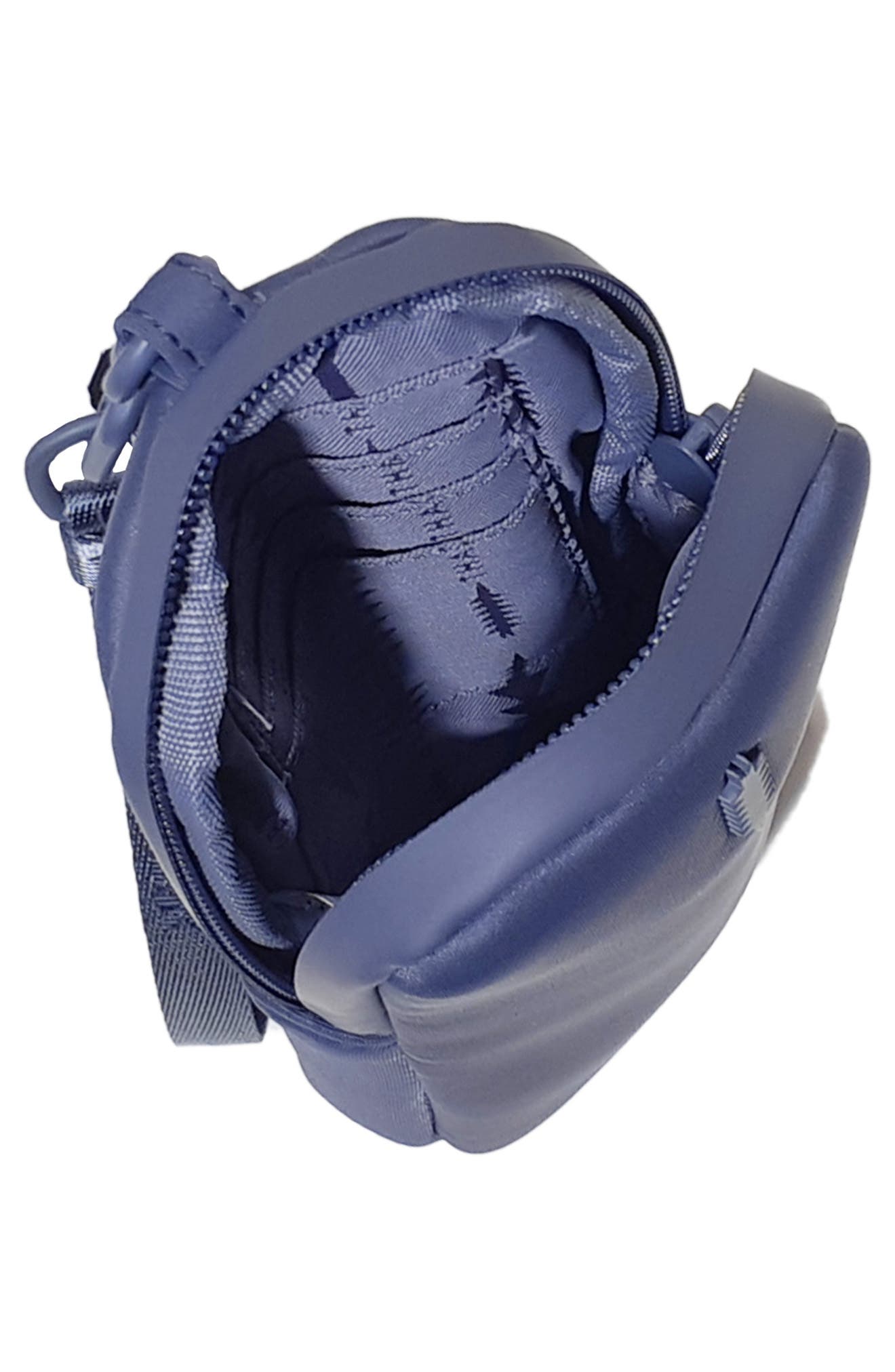 Thacker Jody Phone Wristlet Bag, Alternate, color, Steel