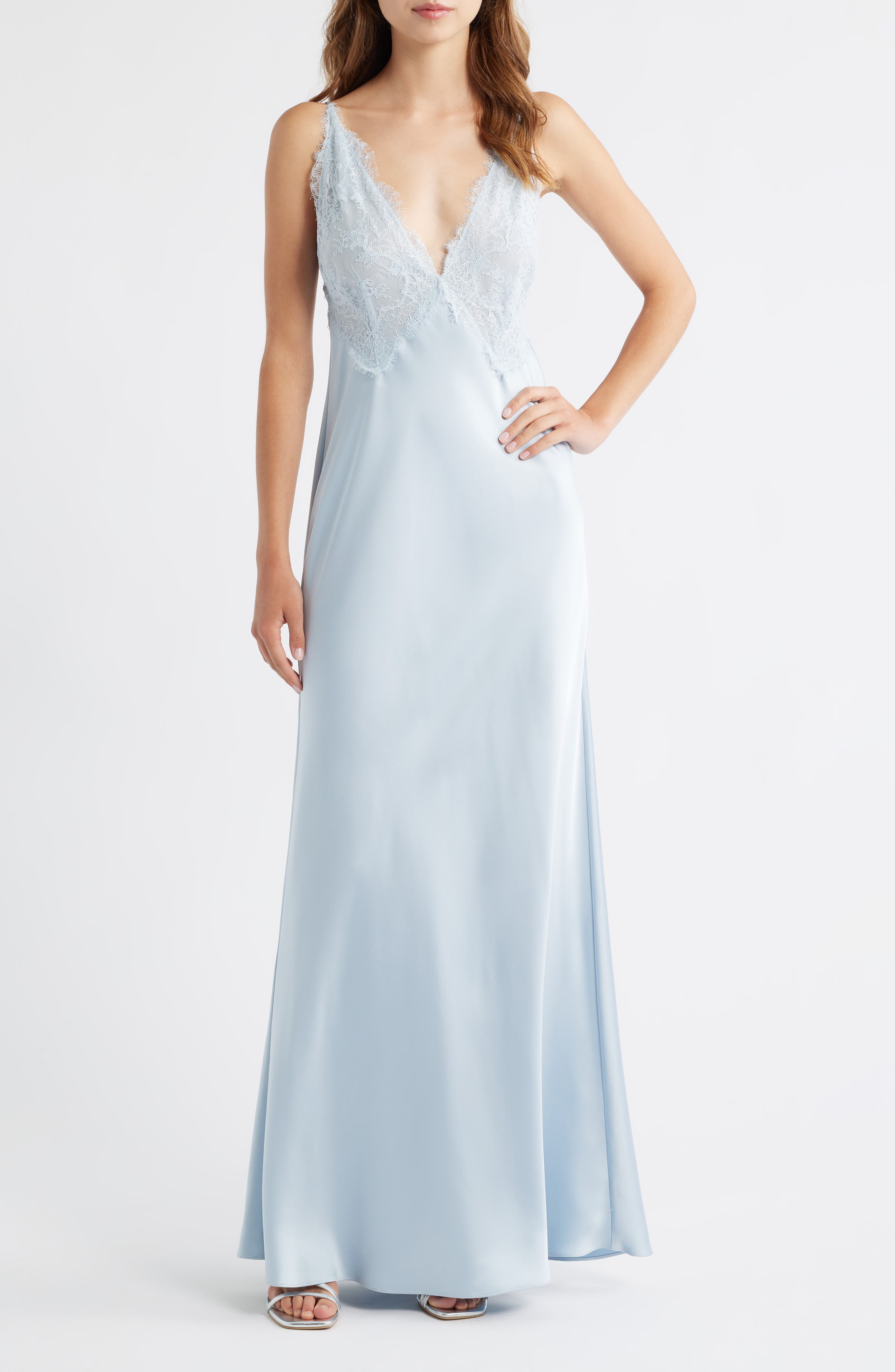 Iridia Sleeveless Lace Dress