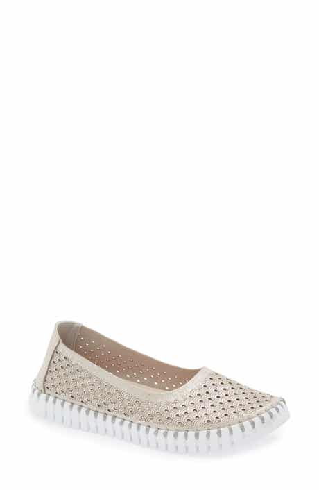 Ilse Jacobsen Tulipu Perforated Slip-On Sneaker
