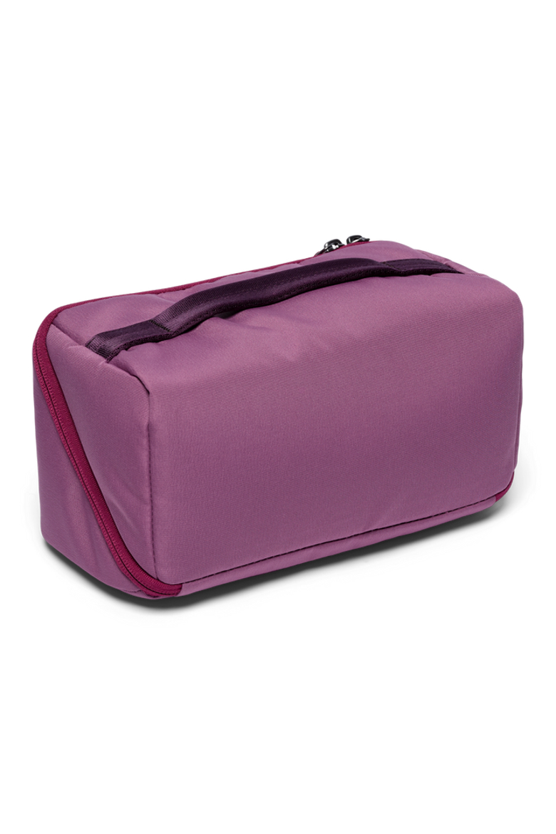 Viaje Toiletry Kit - Cada Día, Alternate, color, Fig