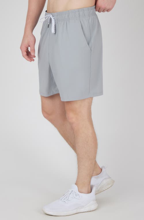 90 Degree By Reflex Warp End Zone Shorts In Sleet
