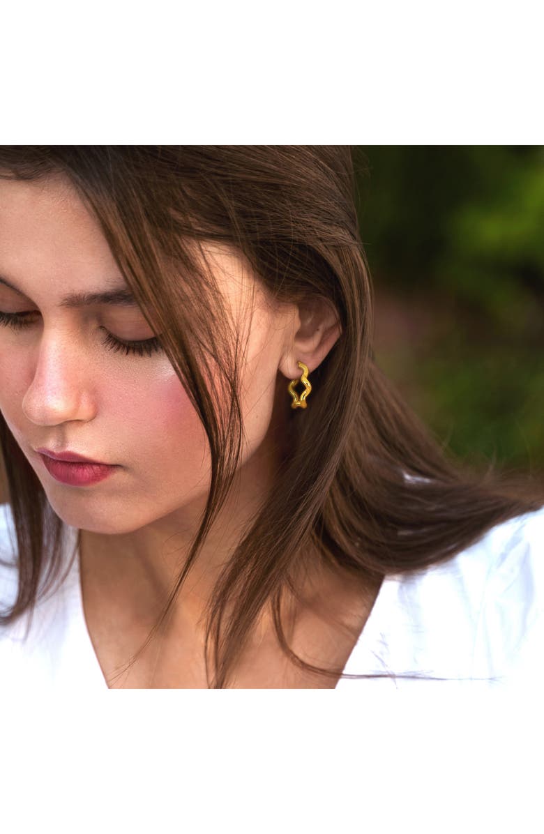 DELMAR Wavy Star Hoop Earrings, Alternate, color,