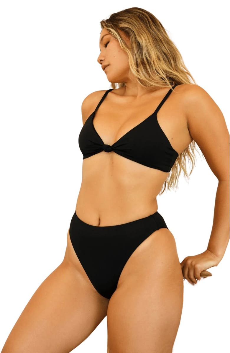 Dippin Daisys Zen Knotted Triangle Bikini Top, Alternate, color, Black