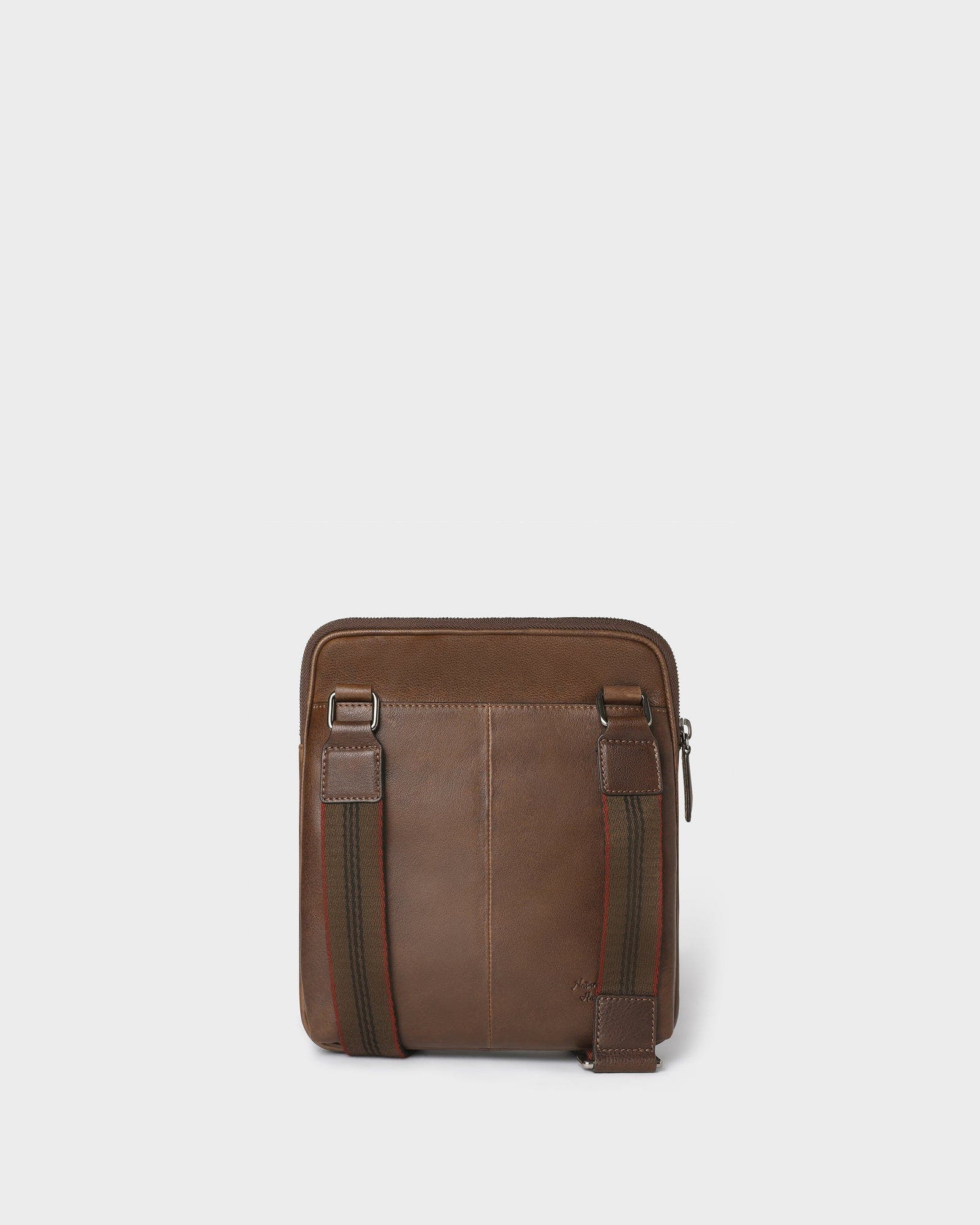 Osprey London The Compass Small Leather Messenger Bag, Alternate, color, 