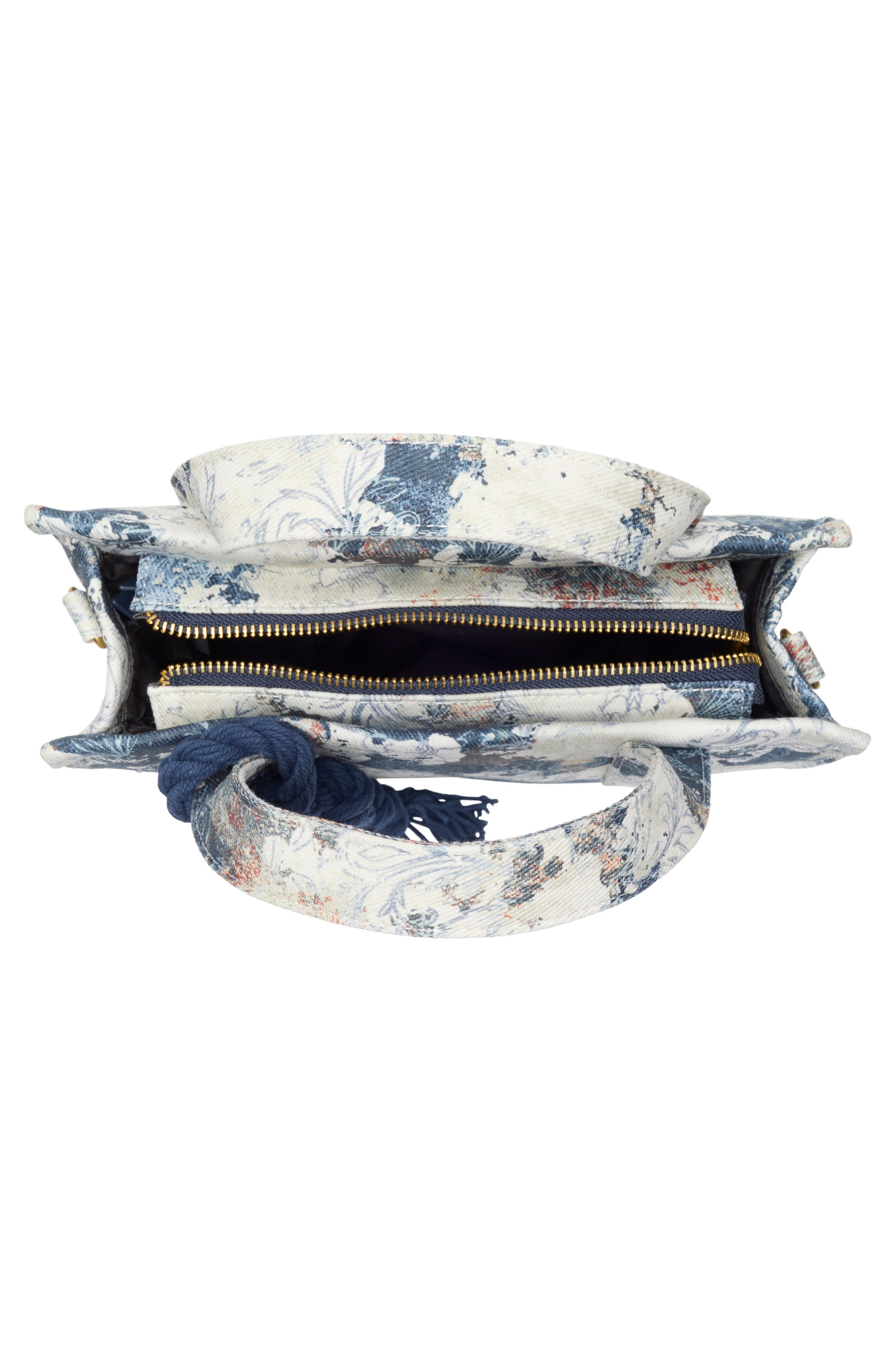 Vince Camuto Aalis Small Tote Bag, Alternate, color, White Floral