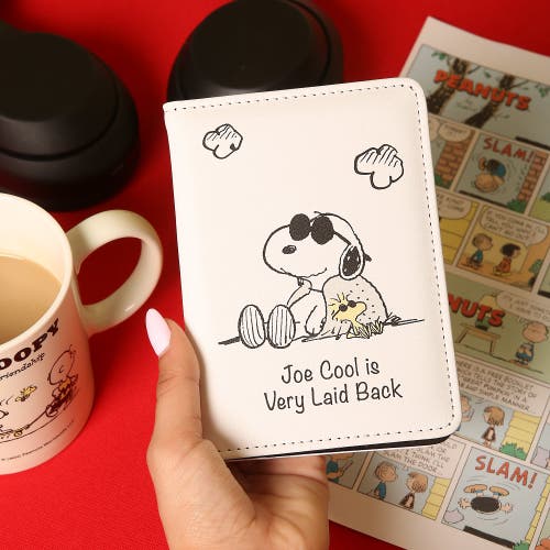 Peanuts White And Black Passport Holder In Multi