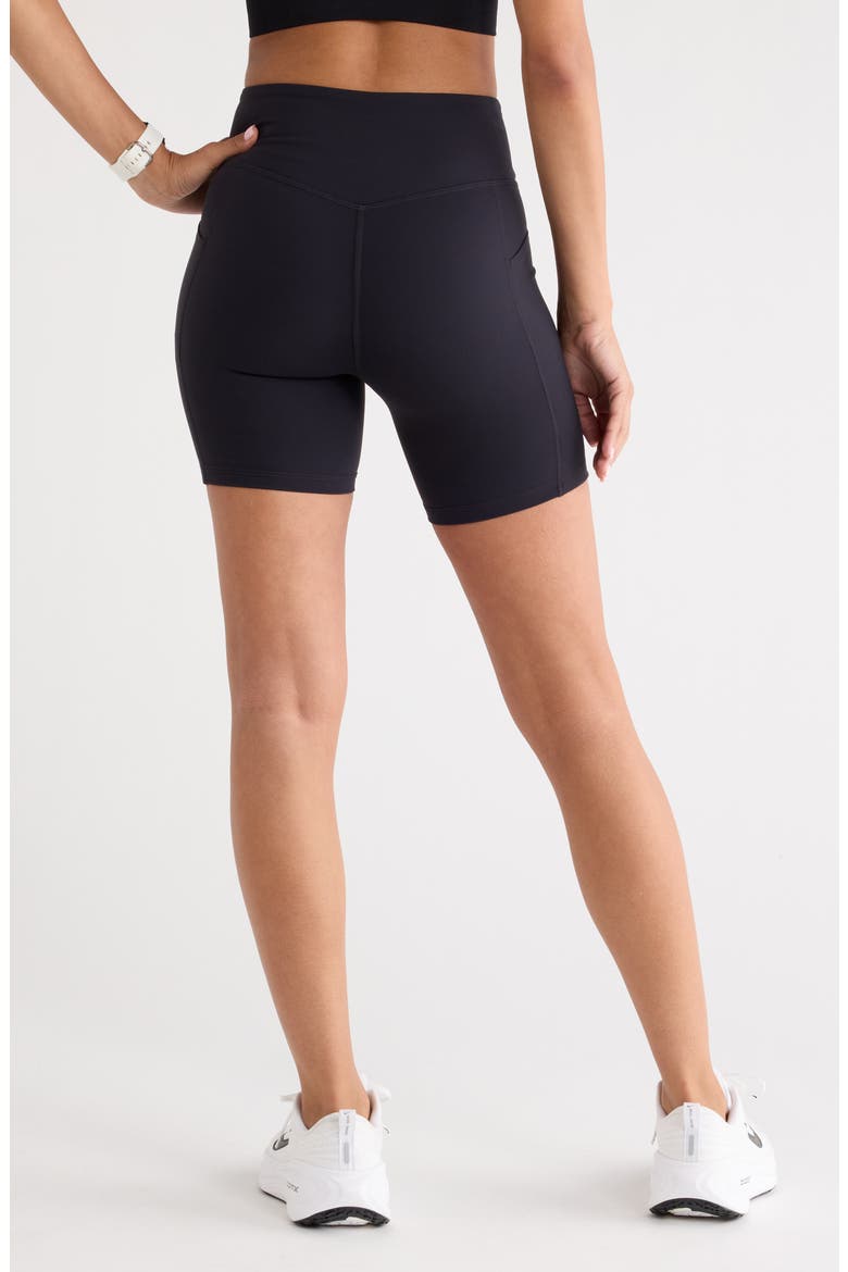 Studio Luxe Pocket Bike Shorts, Alternate, color, BLACK