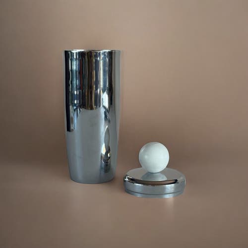 Meso Goods Inara Shaker In Silver