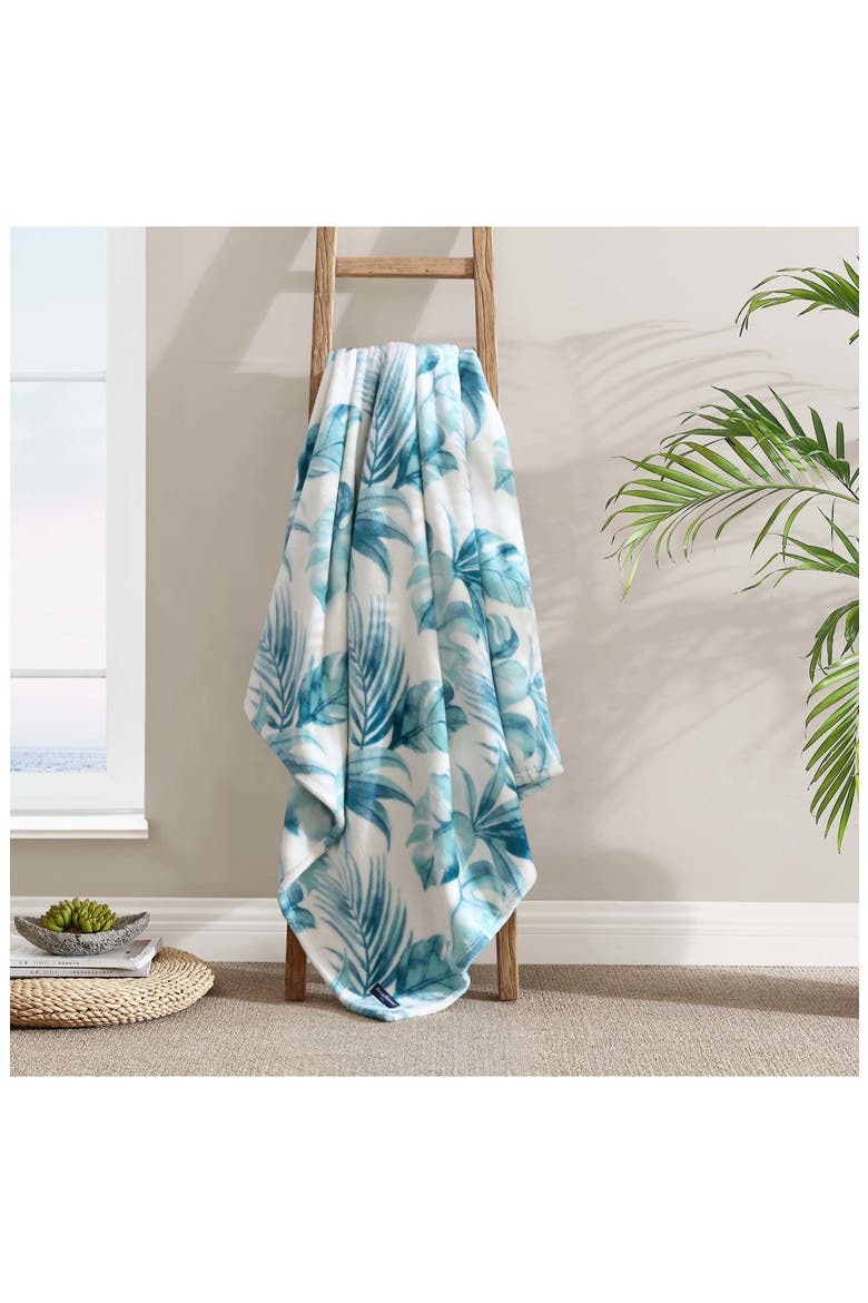 Waimea Bay Throw Blanket, Alternate, color, GREEN