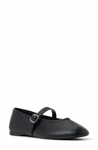 Elyiaa Mary Jane Flat