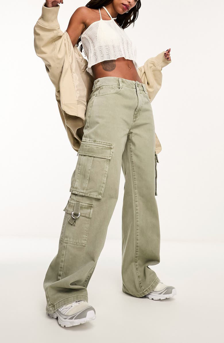 ASOS DESIGN Low Rise Wide Leg Cargo Pants, Alternate, color, 