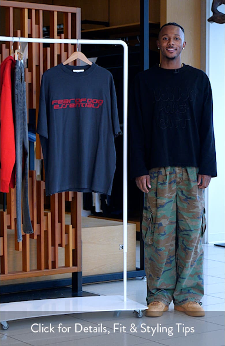 '90s Logo Graphic T-Shirt, sales video thumbnail