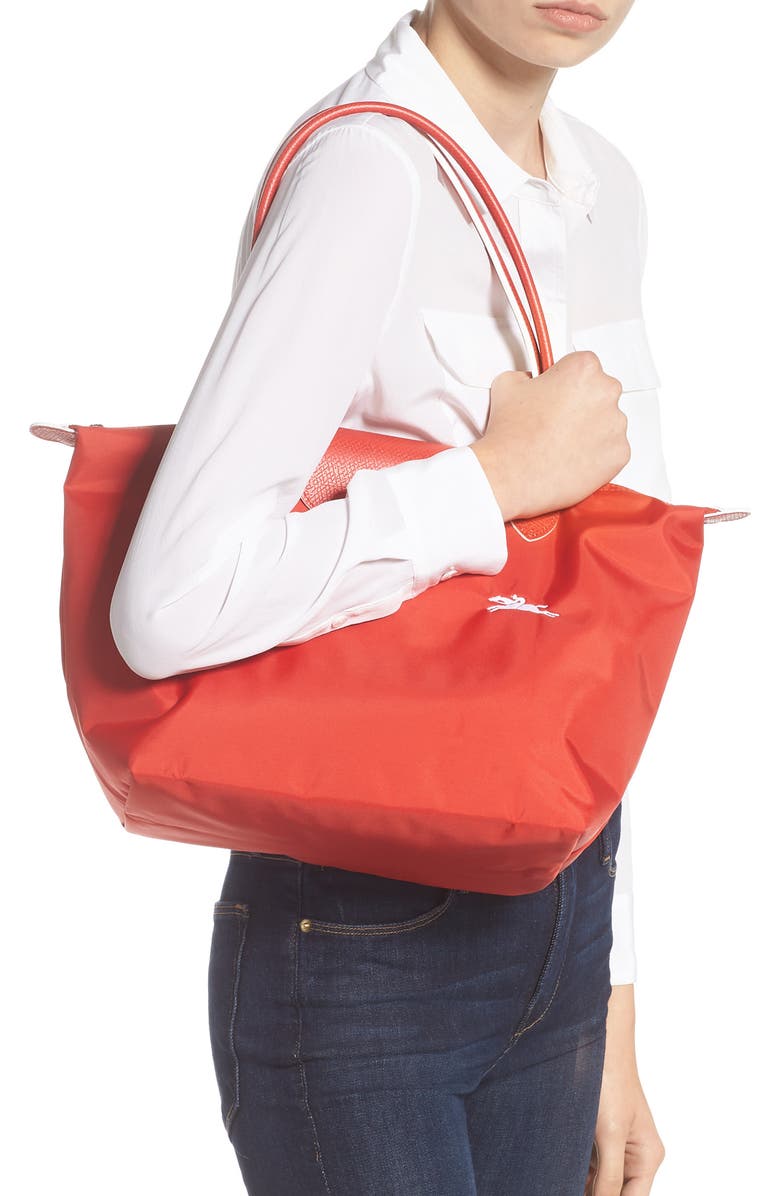 Longchamp Medium Le Pliage Club Shoulder Tote, Alternate, color, Vermillion