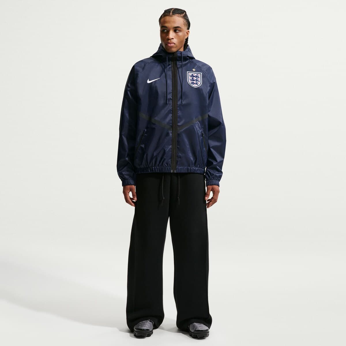 Nike Pirelli インテル　フード付きジャケット ネイビー Nike Men's Nike Navy England National Team 2026 Anthem Dri-FIT