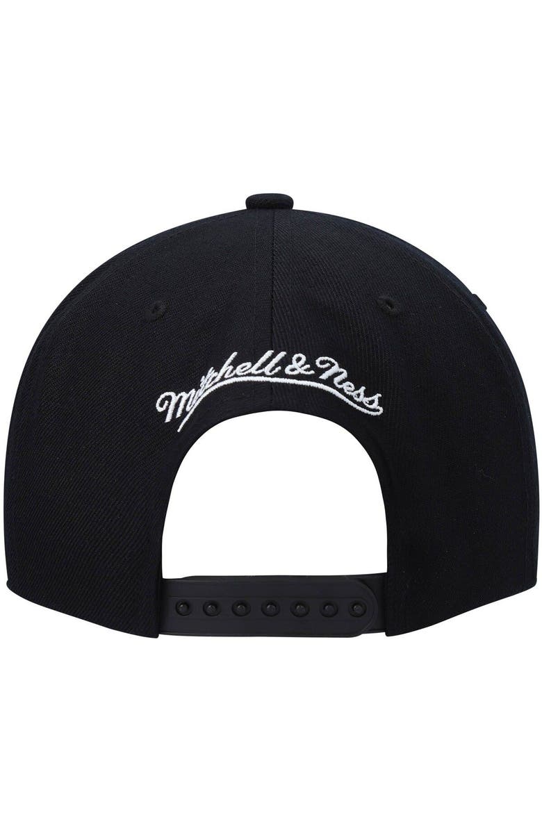 Mitchell & Ness Men's Mitchell & Ness Black Portland Trail Blazers Hardwood Classics Script 2.0 Snapback Hat, Alternate, color, Black