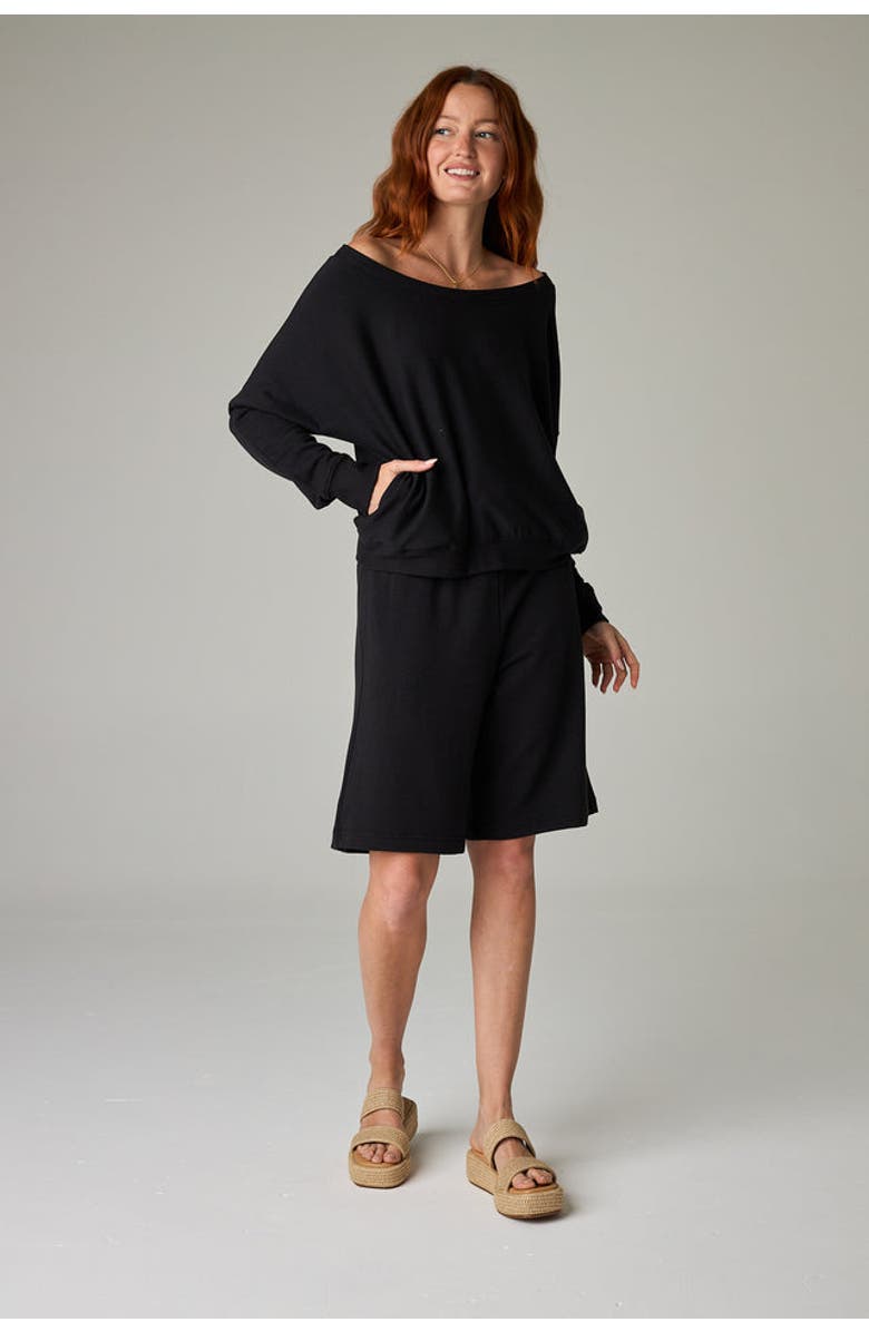 eavolu Baikal Eco-Luxe Fleece Off-Shoulder Crop Top - Cloud-Soft Comfort, Alternate, color, Coal Black