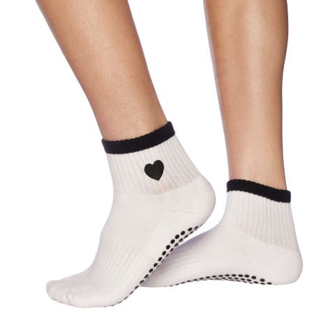 Black Heart Ankle Grip Socks