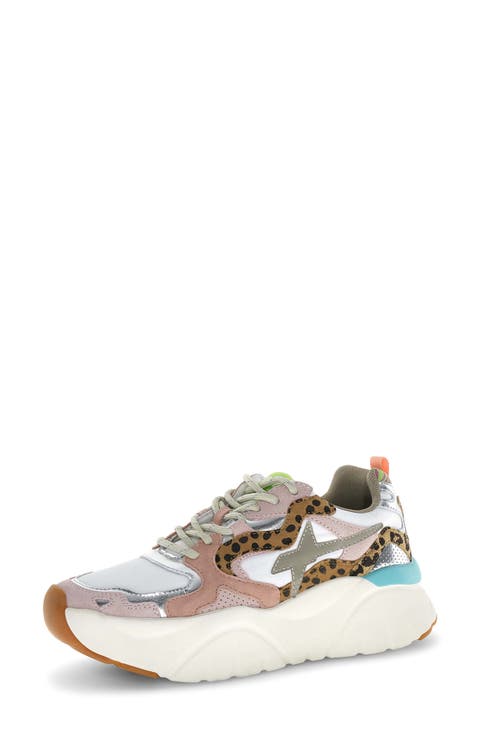 Mia Sneaker