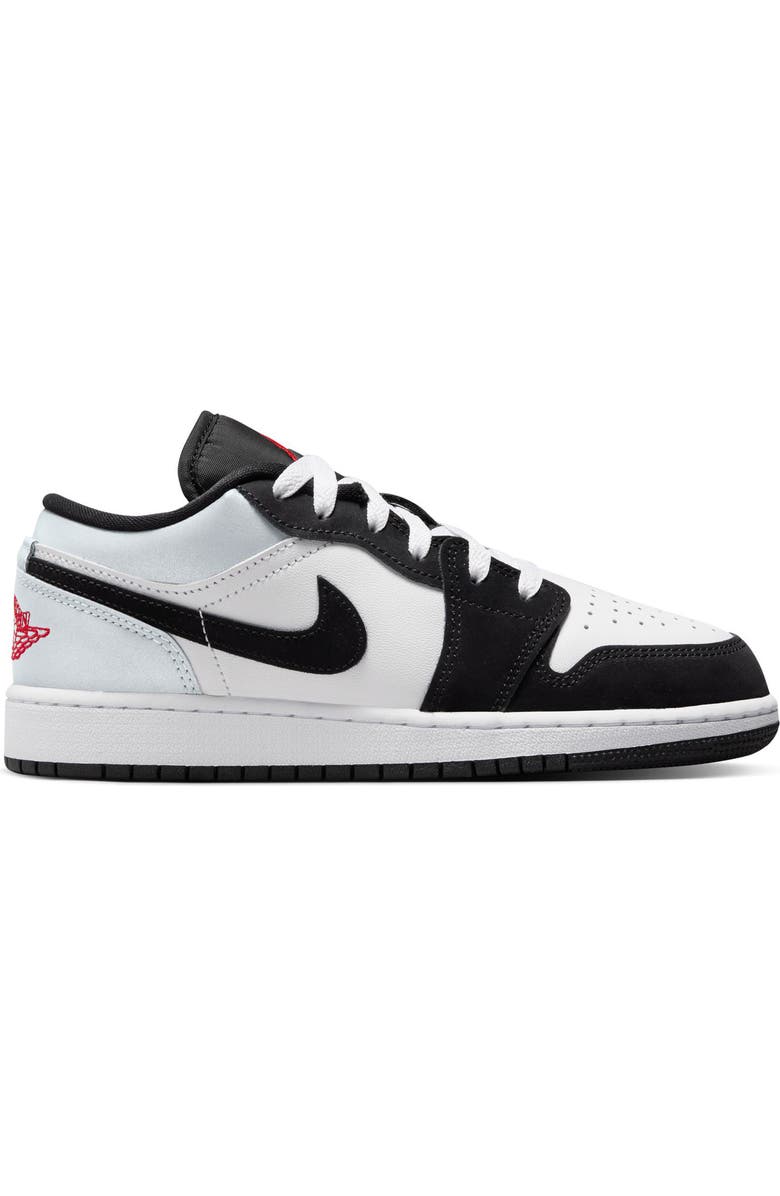 Jordan Air Jordan 1 Low SE Basketball Sneaker, Alternate, color,