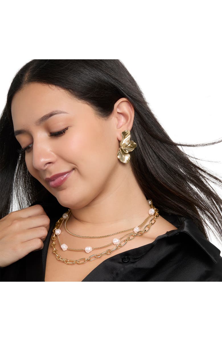 BCBG Half Petal Earrings, Alternate, color, Gold