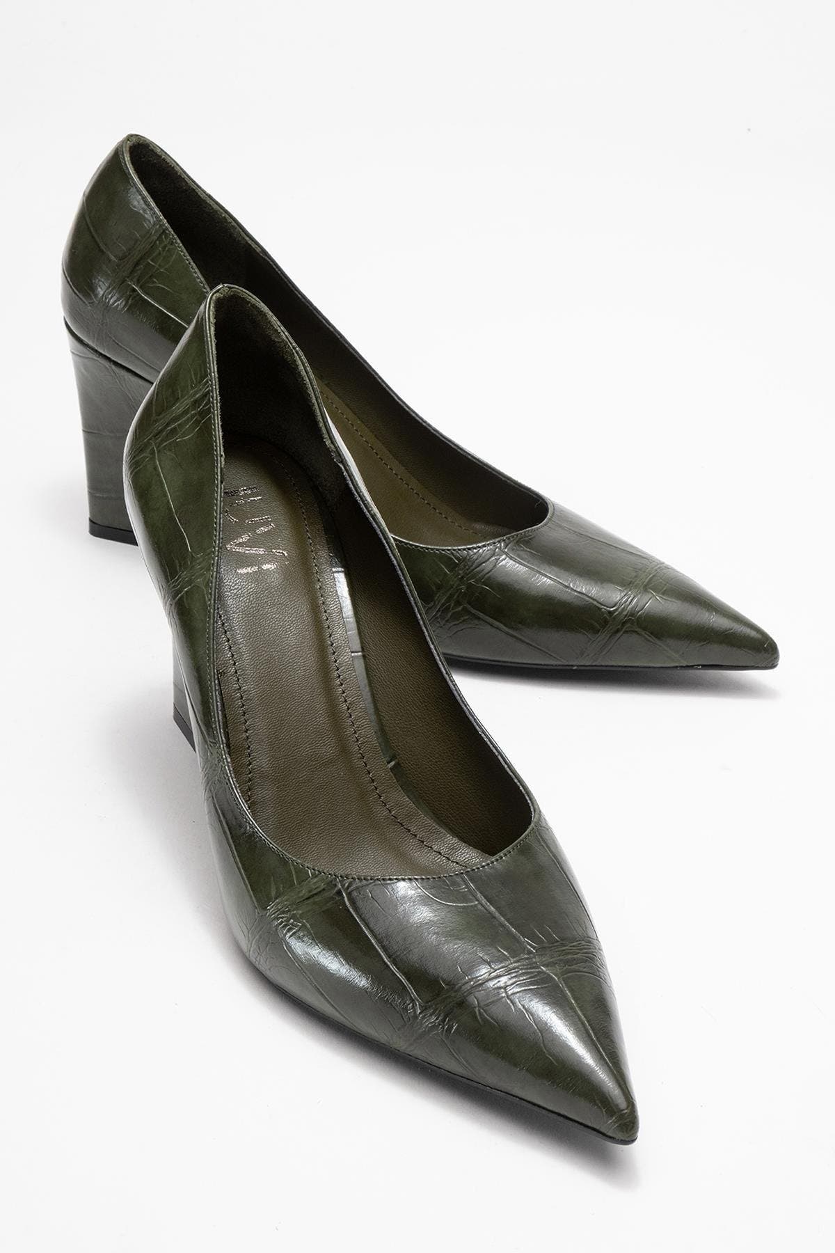 Puera Pointed Toe Wedge Pump, Alternate, color, Green Printed