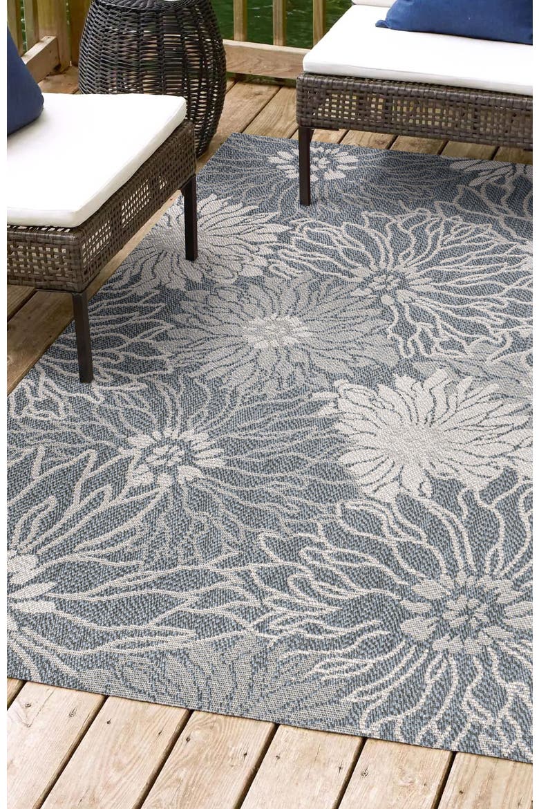 Bahamas Modern All-Over Floral Indoor/Outdoor Area Rug, Alternate, color, Navy/Gray