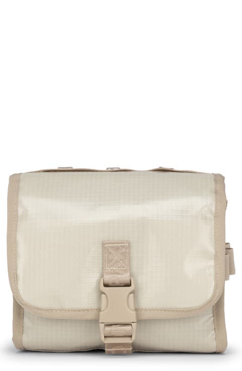 Terra Hanging Toiletry Bag
