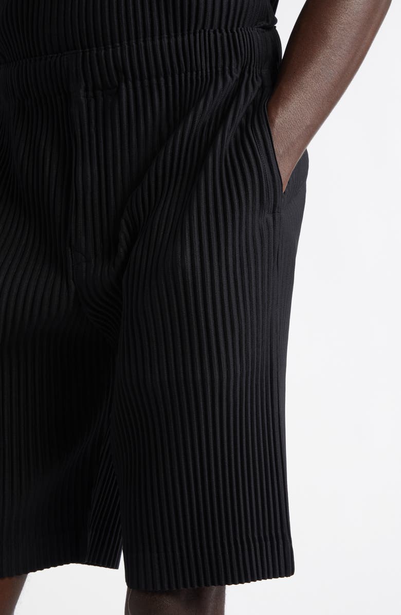 Homme Plissé Issey Miyake Monthly Colors August Pleated Shorts, Alternate, color, 