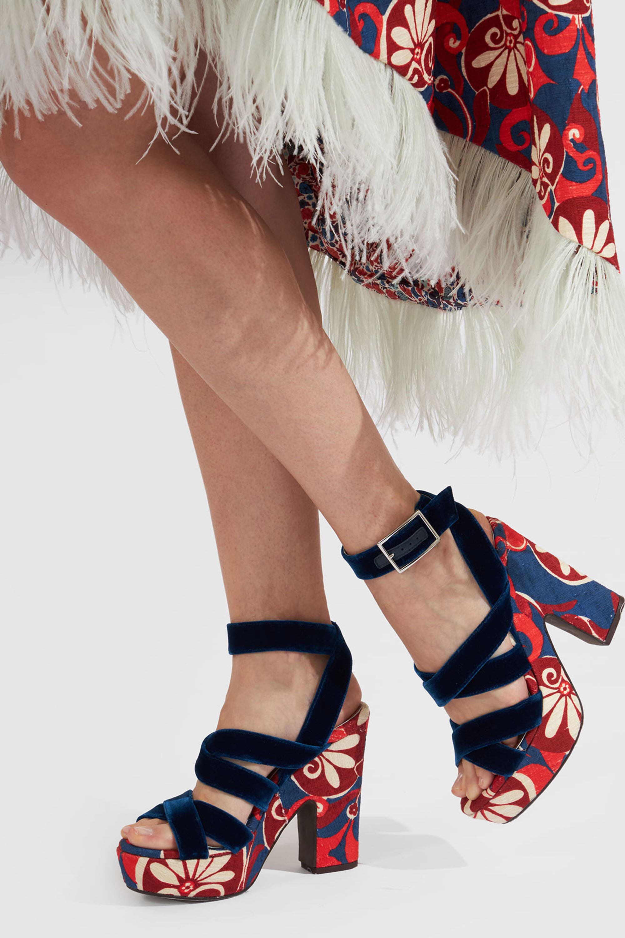 La DoubleJ Medal Wedge Moonflower Navy, Alternate, color, Moonflower Navy