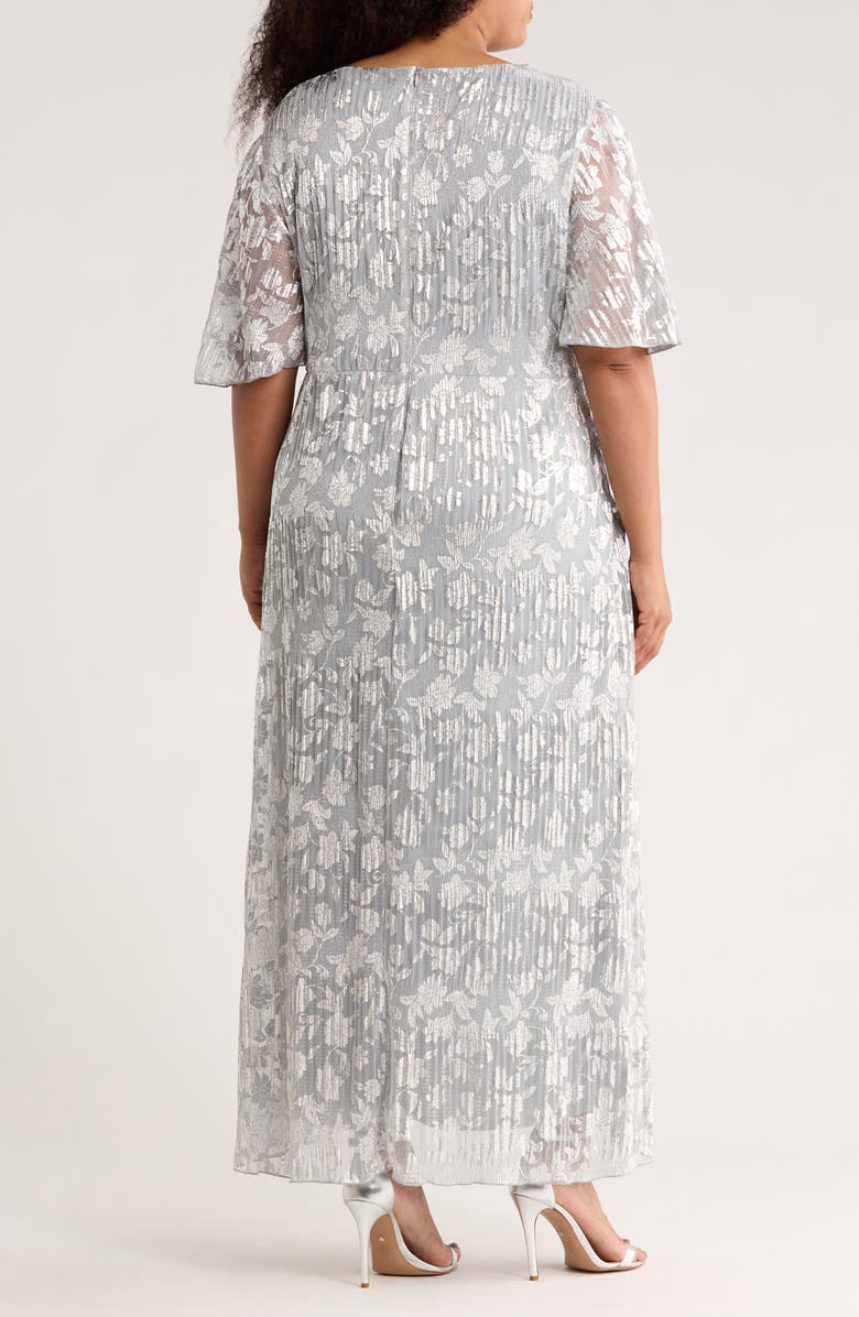 Oleg Cassini Pleated Foil Knot Gown, Alternate, color, Silver