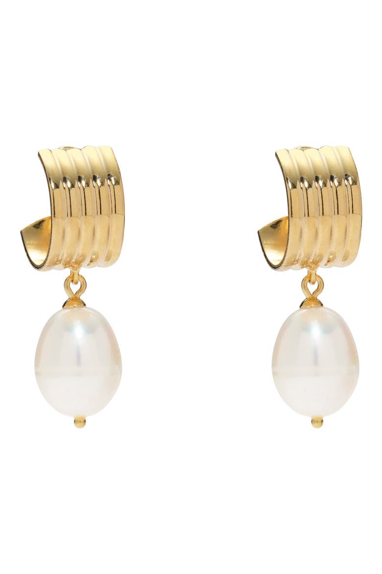 Ridge Freshwater Pearl Hoop Earrings, Main, color, GOLD