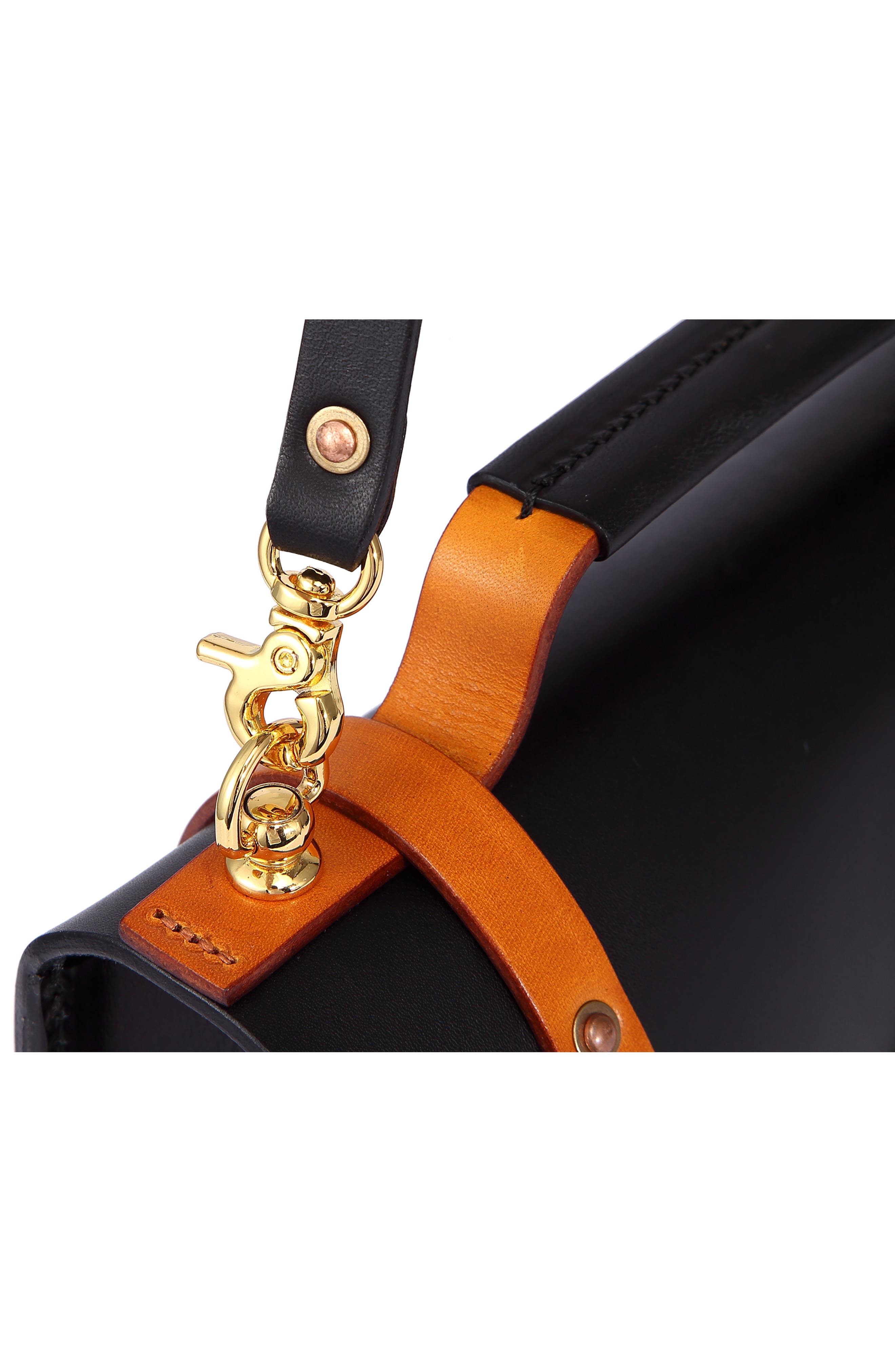 OLD TREND Leather Messenger Bag, Alternate, color, Black