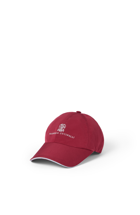 Baseball cap with logo