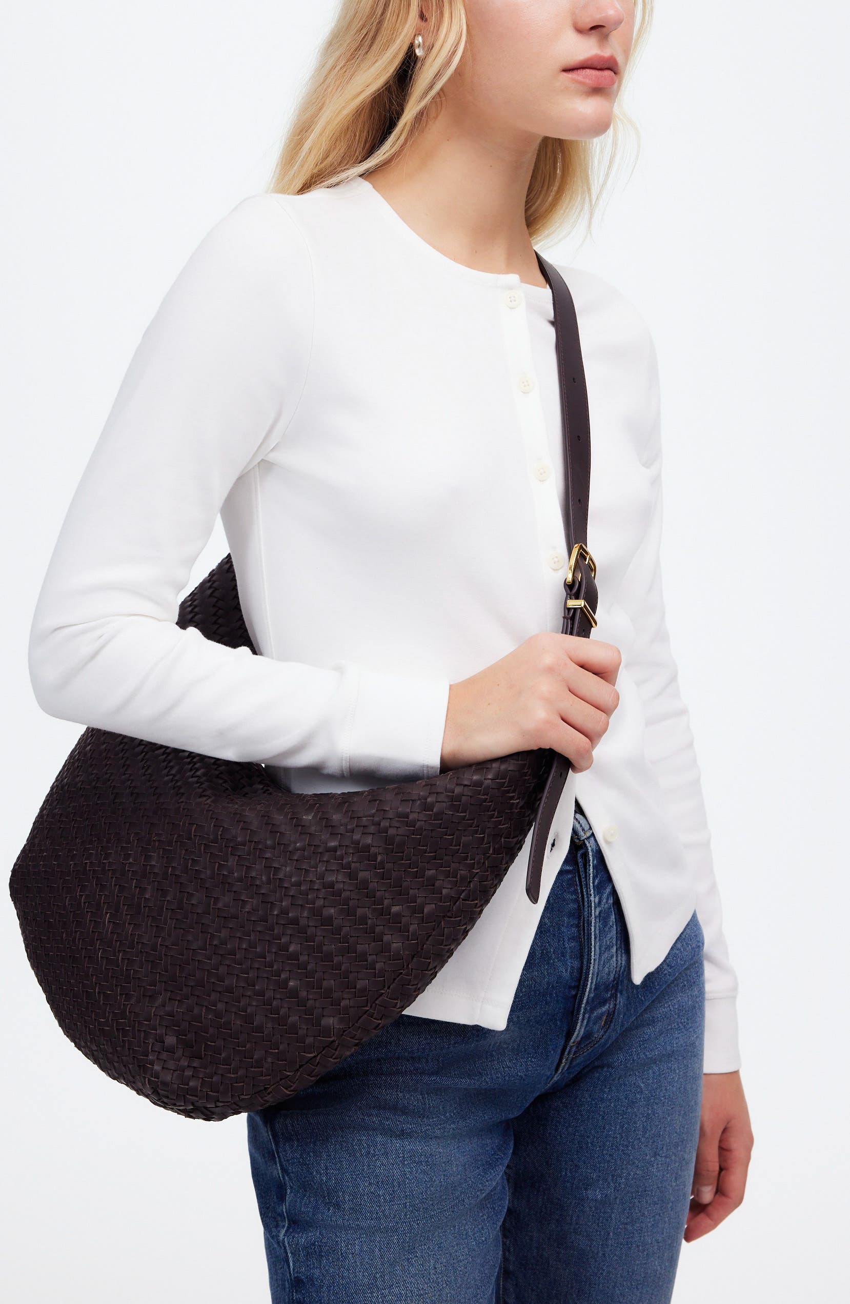 Madewell Essential Curve Shoulder Bag, Alternate, color, True Black