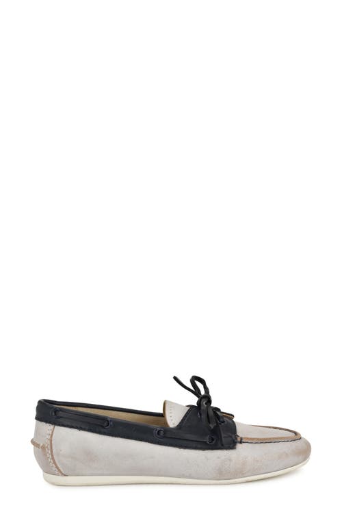 Nine West Yacht Boat Shoe In White/black