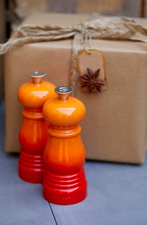 Le Creuset Petite Salt And Pepper Mill Set With Adjustable Grind In Flame