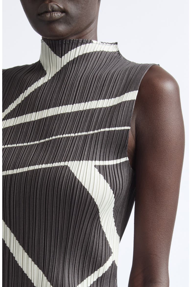Fold Line Pleated Sleeveless Top, Alternate, color, CHARCOAL