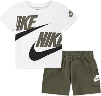 Logo Tee & Cargo Shorts 2-Piece Set