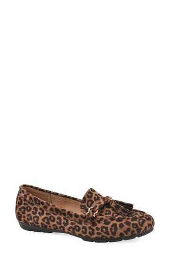 Cliffs By White Mountain Gush Tassel Loafer In Dk Tan/ Leopard/ Suedette