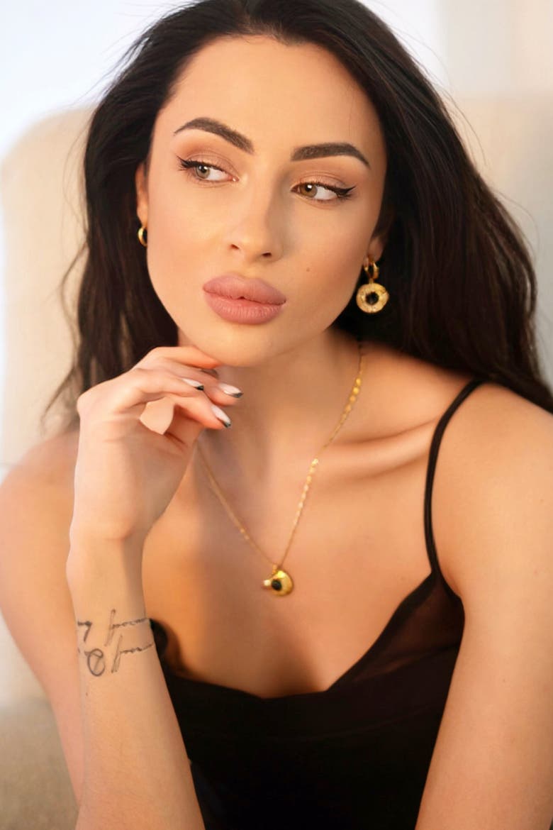 Roaming Venus Crystal Molten Earrings, Alternate, color, Gold/black